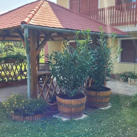 Zoltan Nyaralo Apartment Zalakaros